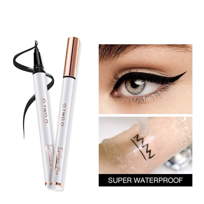 O.TWO.O DELICATE WATERPROOF EYELINER