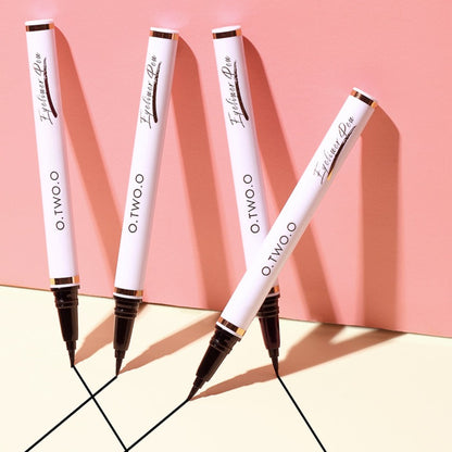 O.TWO.O DELICATE WATERPROOF EYELINER