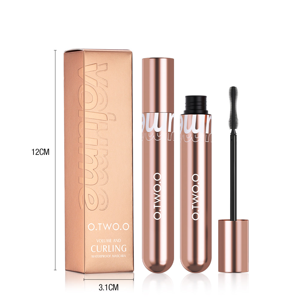 O.TWO.O VOLUME AND CURLING WATERPROOF MASCARA