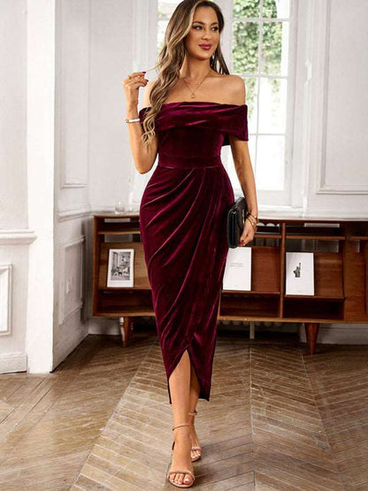 Women's elegant velvet one-shoulder party dress