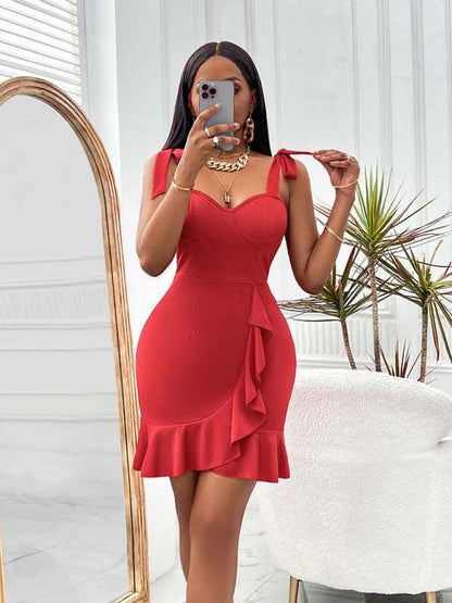 V-neck sleeveless solid color slim fit hip-hugging dress for women