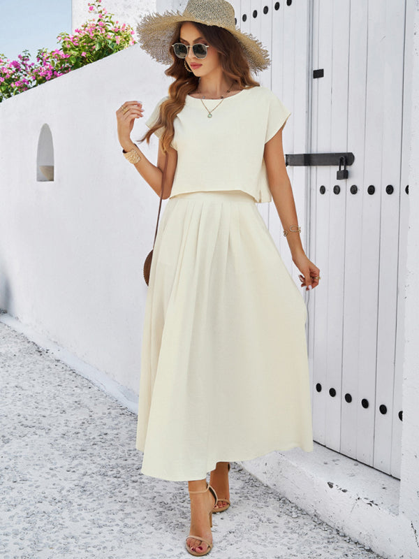 Women's casual sleeveless top and long skirt suit