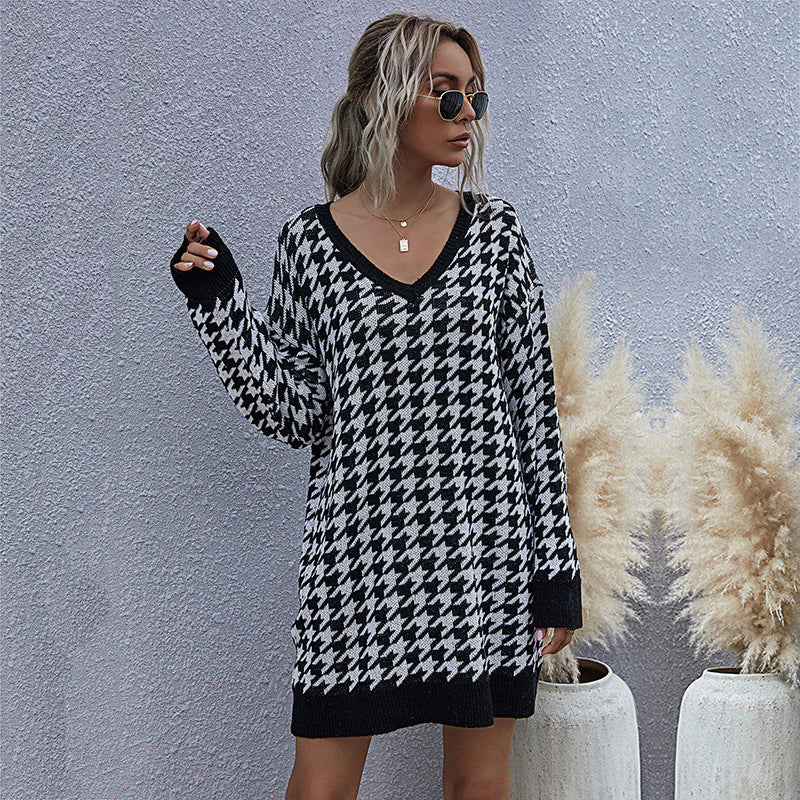 Houndstooth Slim Fit Low Neck Long Knit Sweater Dress - FashionistaDeal