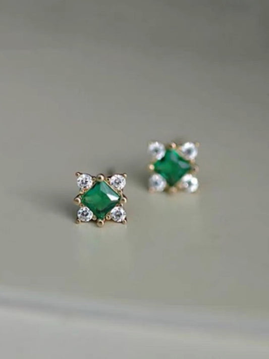 Women's small retro exquisite niche mini earrings