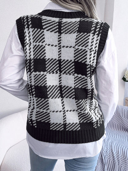 Women's casual contrast color Plaid knitted vest Sweater Vest - FashionistaDeal