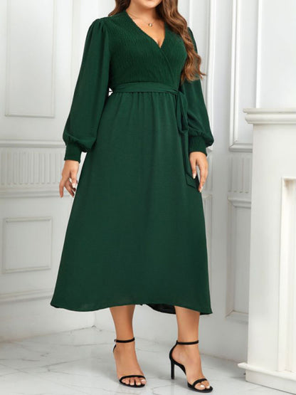 New plus size women's V-neck green design dress - FashionistaDeal