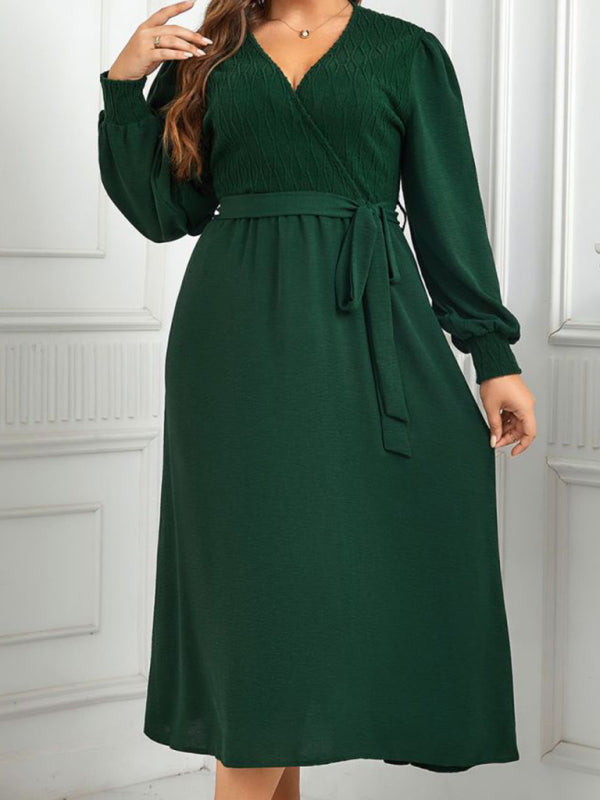 New plus size women's V-neck green design dress - FashionistaDeal